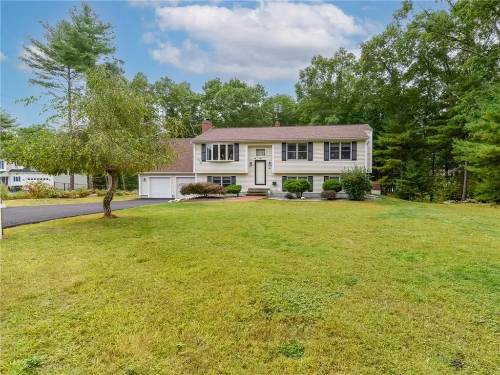 209 East Shore Drive Coventry RI 02816