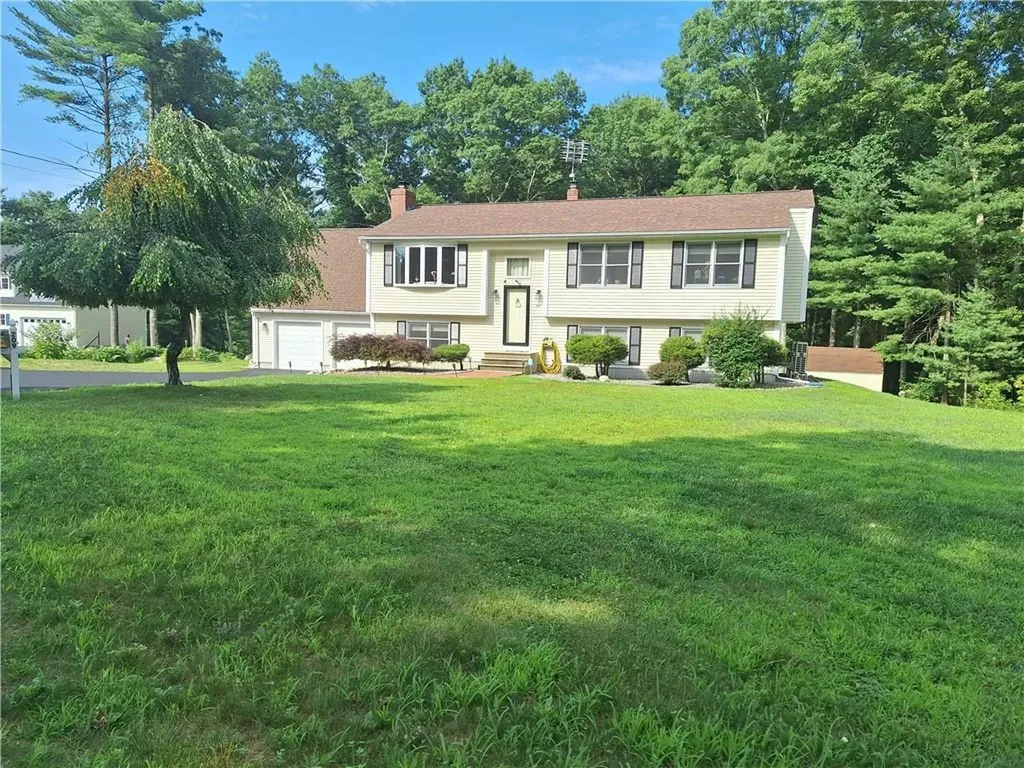 209 East Shore Drive Coventry RI 02816