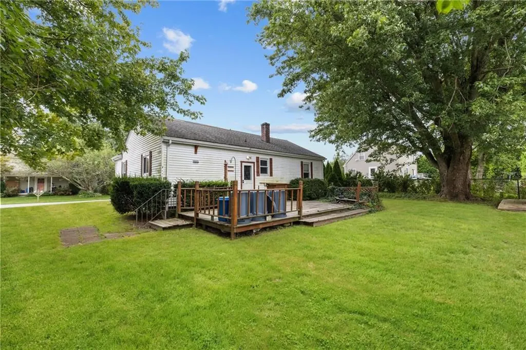 55 Garden Street Portsmouth RI 02871
