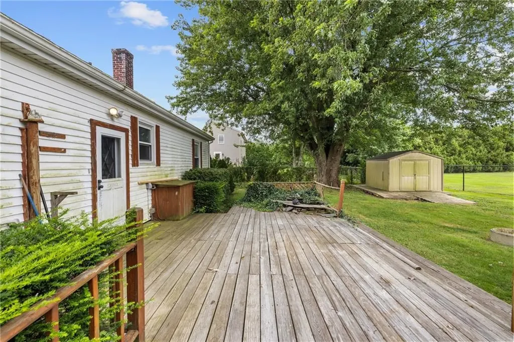 55 Garden Street Portsmouth RI 02871