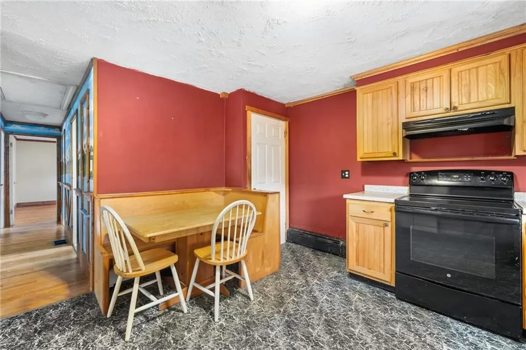 55 Garden Street Portsmouth RI 02871