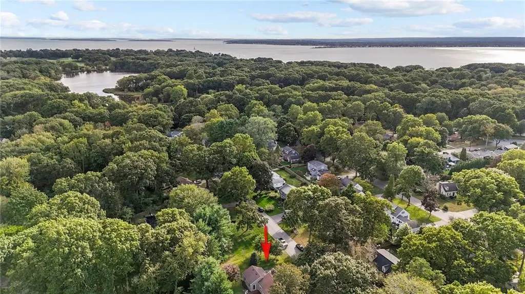 15 Pine Cone Drive Barrington RI 02806