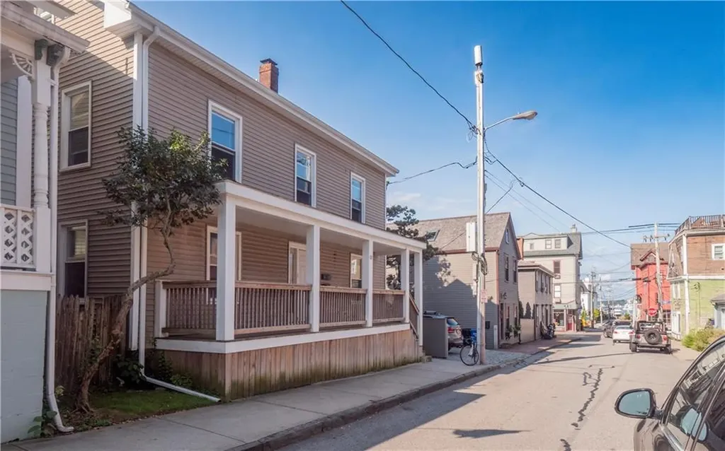 11 Young Street Newport RI 02840