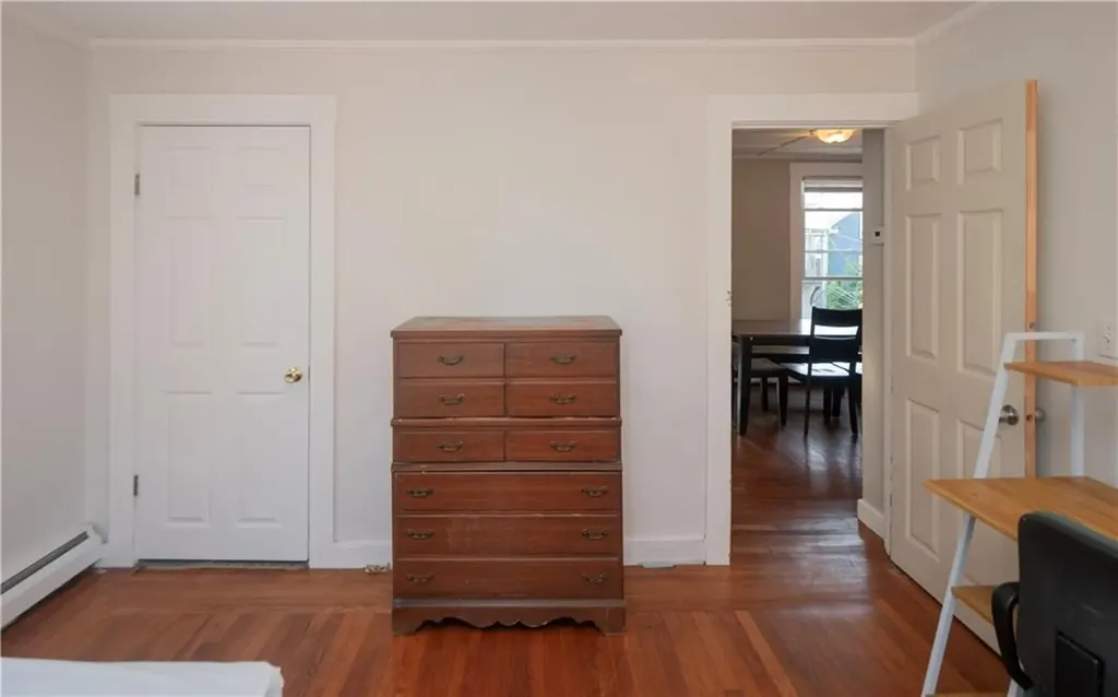 11 Young Street Newport RI 02840