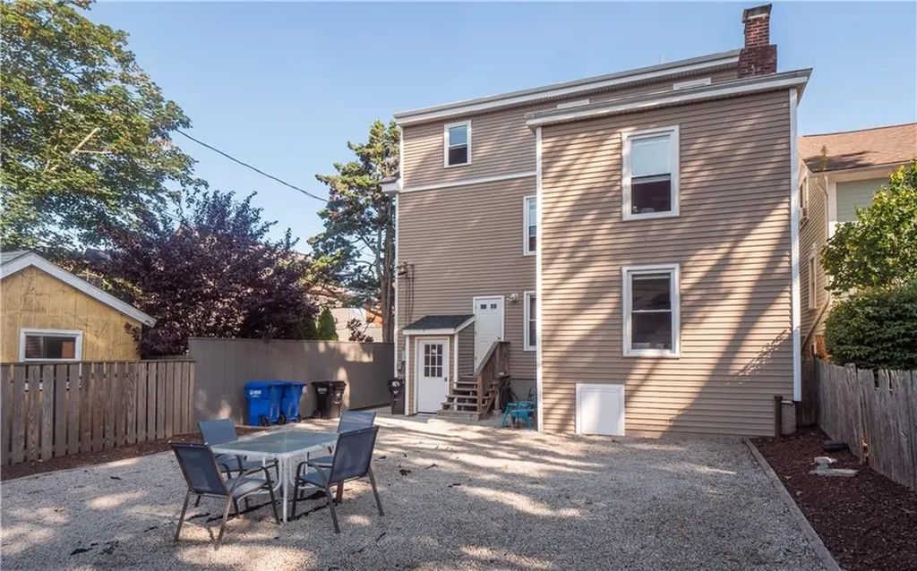 11 Young Street Newport RI 02840