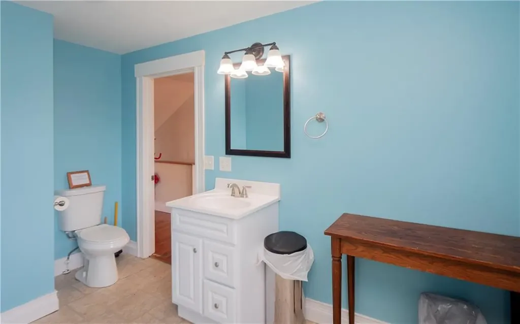 11 Young Street Newport RI 02840