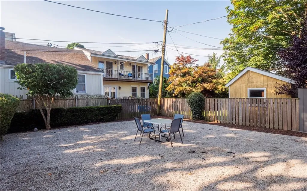11 Young Street Newport RI 02840
