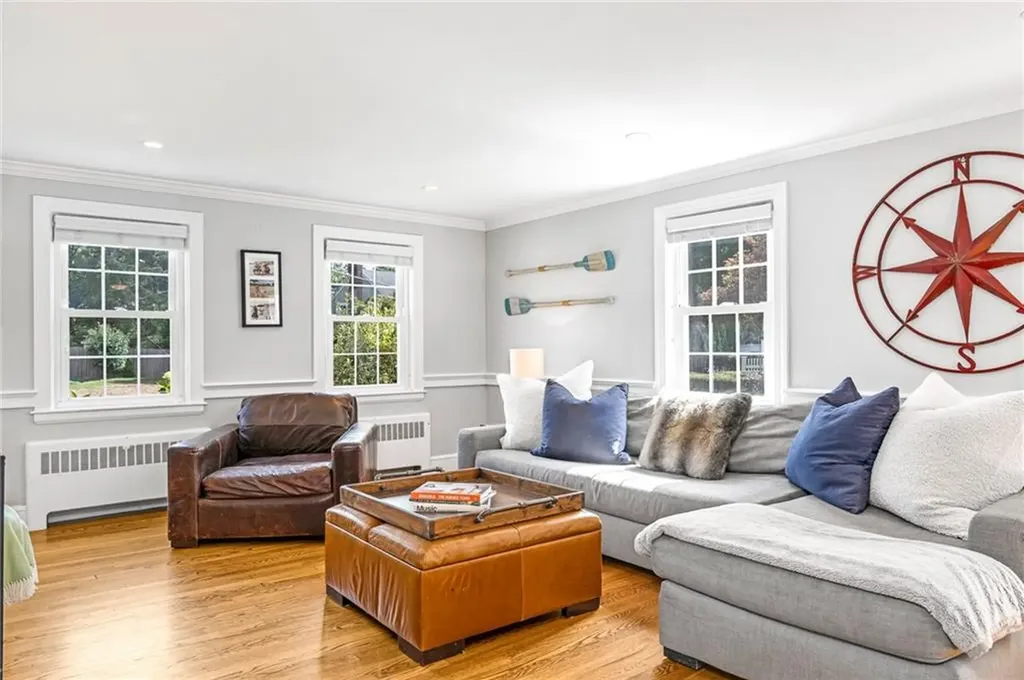 35 Anchorage Way Barrington RI 02806