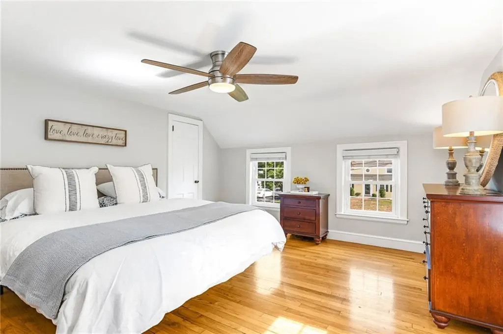 35 Anchorage Way Barrington RI 02806