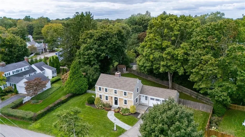 35 Anchorage Way Barrington RI 02806
