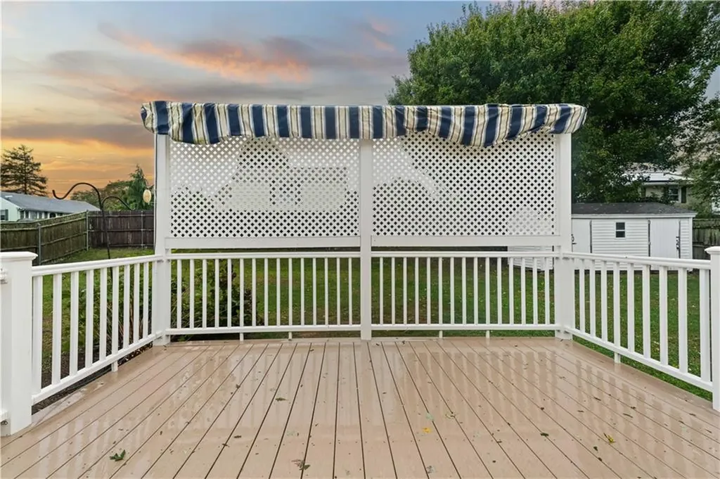 37 Ash Street Portsmouth RI 02871