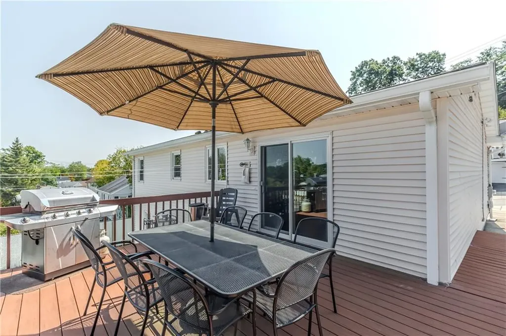 23 Horace Street Providence RI 02909