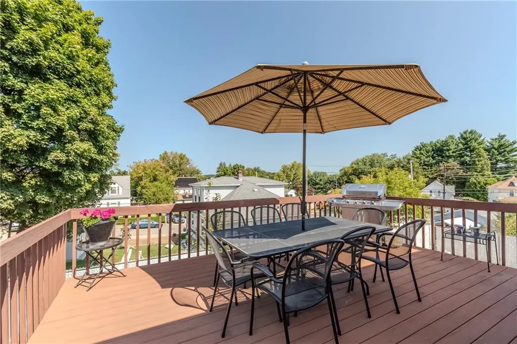 23 Horace Street Providence RI 02909