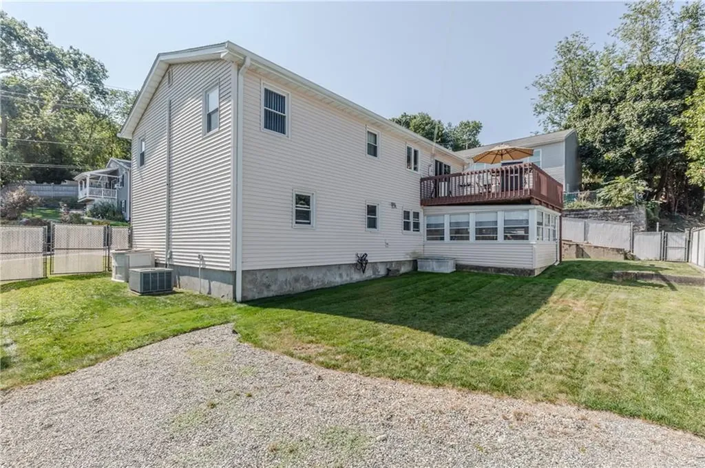 23 Horace Street Providence RI 02909