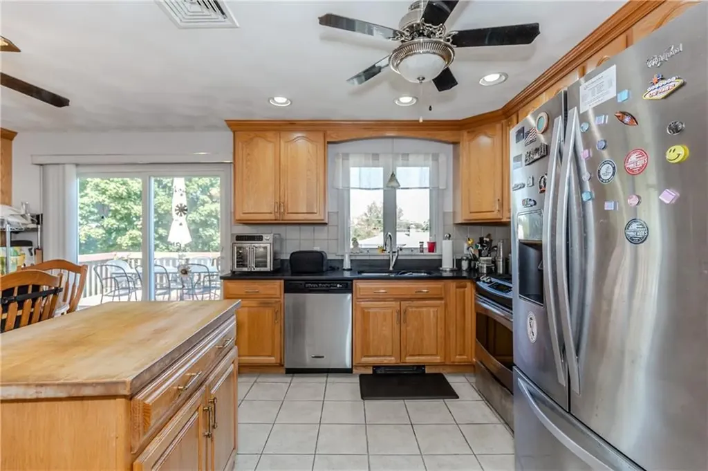 23 Horace Street Providence RI 02909