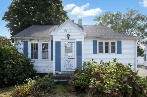 61 Haskins Avenue Tiverton RI 02878