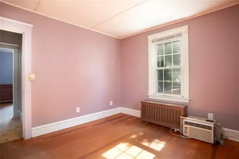 61 Haskins Avenue Tiverton RI 02878