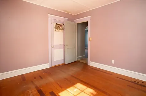 61 Haskins Avenue Tiverton RI 02878