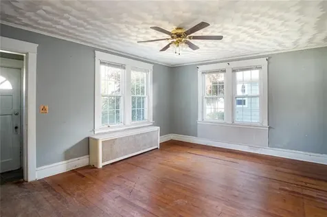 61 Haskins Avenue Tiverton RI 02878