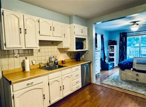 37 Invernia Road Cranston RI 02920