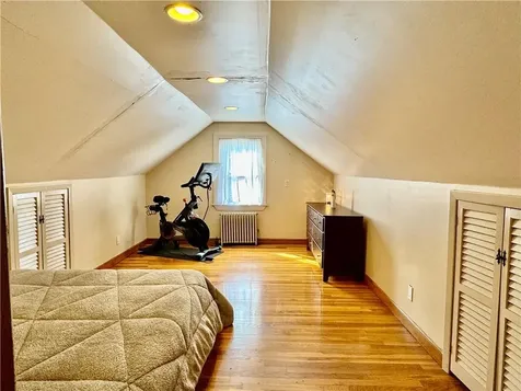 37 Invernia Road Cranston RI 02920