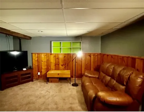 37 Invernia Road Cranston RI 02920