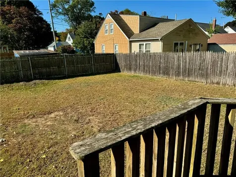 37 Invernia Road Cranston RI 02920