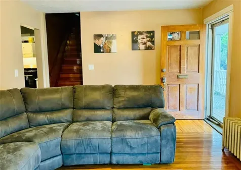 37 Invernia Road Cranston RI 02920