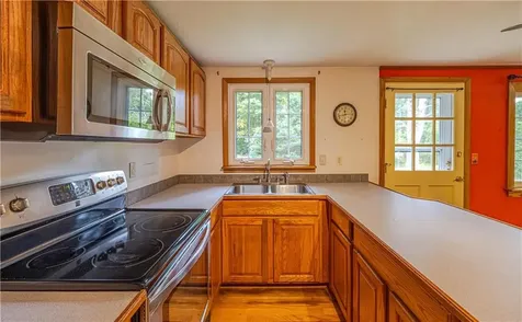 247 Quaker Lane Scituate RI 02857