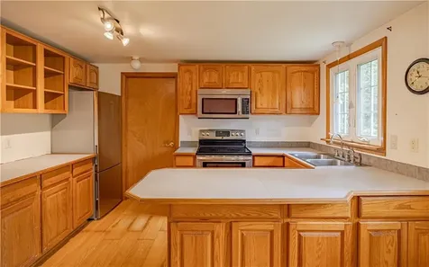 247 Quaker Lane Scituate RI 02857