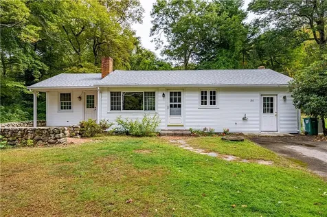 247 Quaker Lane Scituate RI 02857