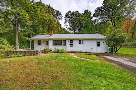 247 Quaker Lane Scituate RI 02857