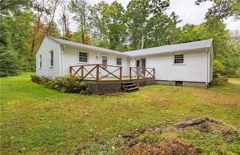 247 Quaker Lane Scituate RI 02857