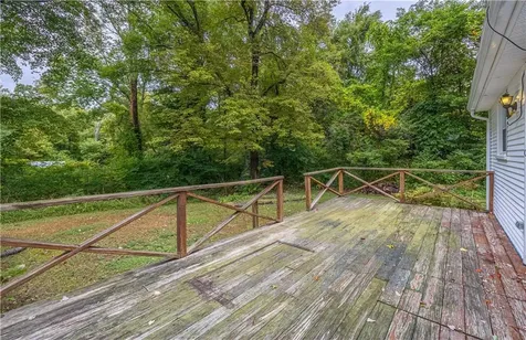 247 Quaker Lane Scituate RI 02857