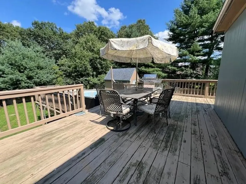 15 Eastgate Drive Coventry RI 02816
