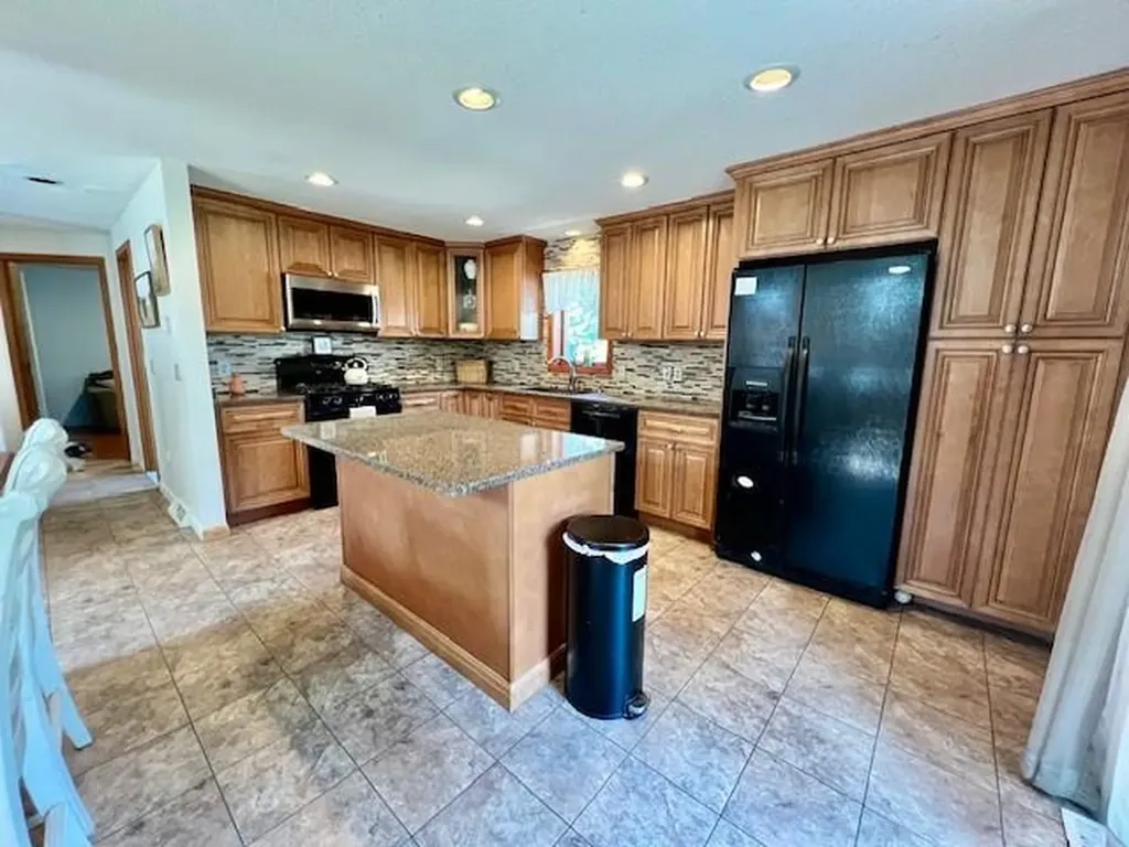 15 Eastgate Drive Coventry RI 02816