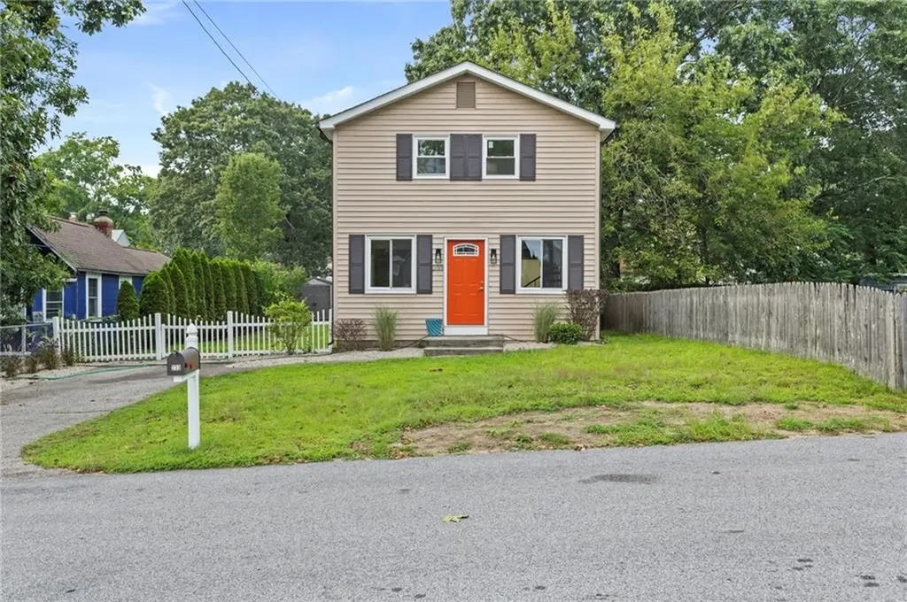 233 Coburn Street Warwick RI 02889