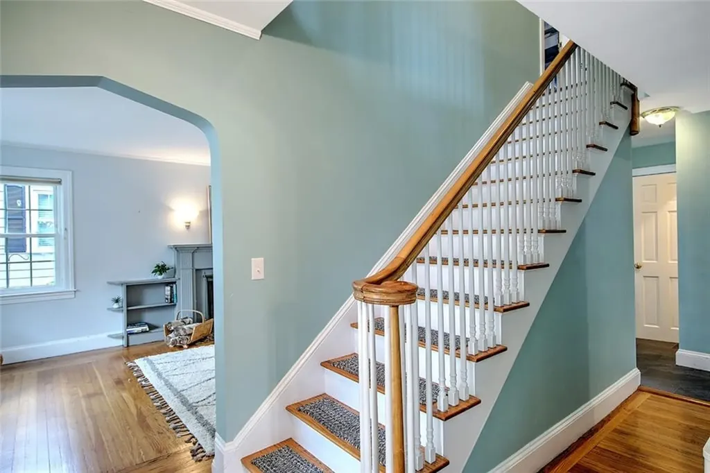 195 Modena Avenue Providence RI 02908