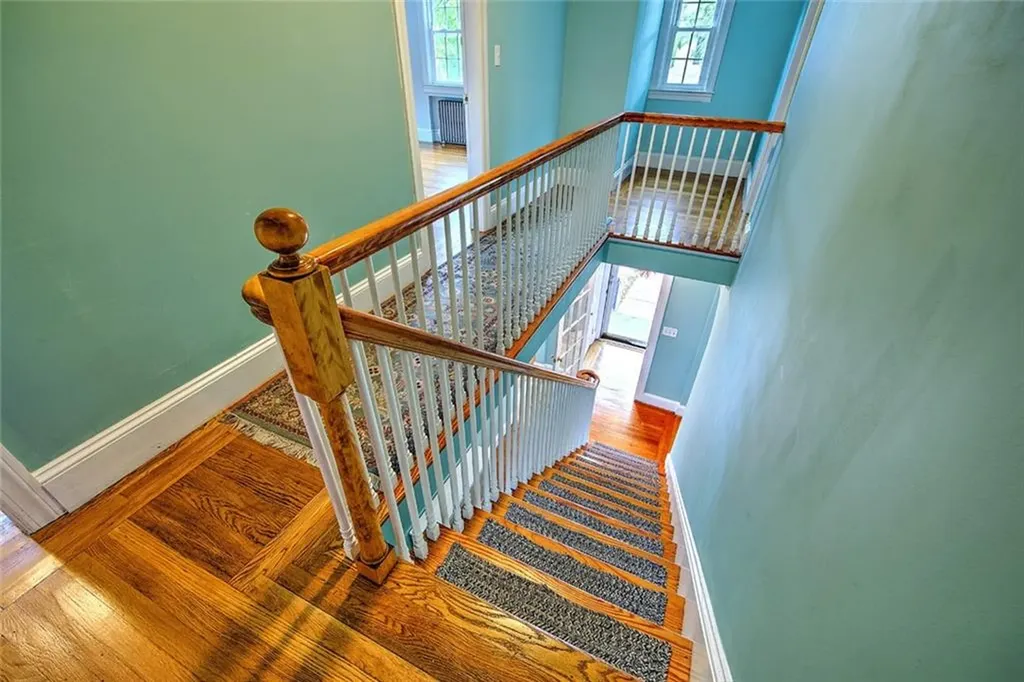 195 Modena Avenue Providence RI 02908