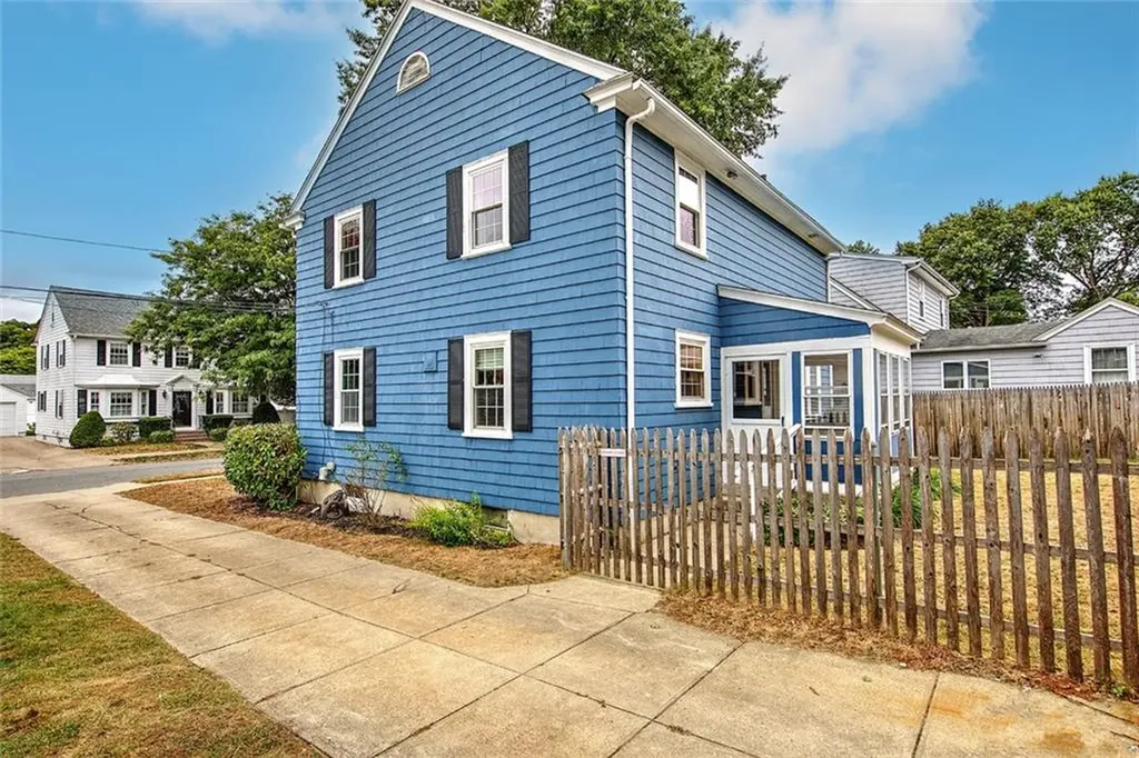 195 Modena Avenue Providence RI 02908