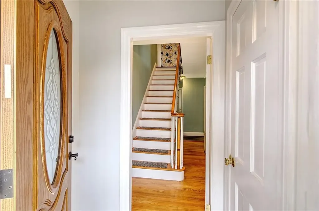 195 Modena Avenue Providence RI 02908