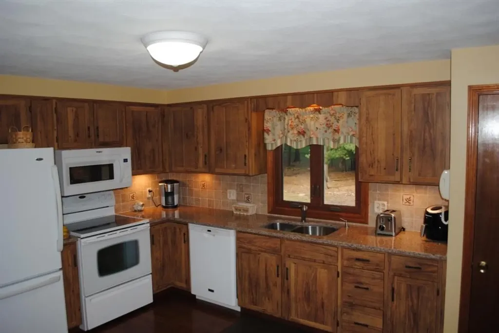 19 Juniper Hill Drive Coventry RI 02816