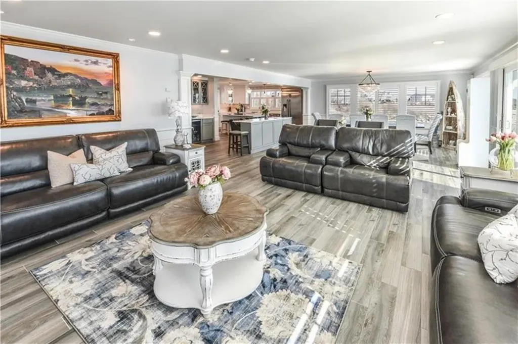 49 Major Arnold Road Narragansett RI 02882