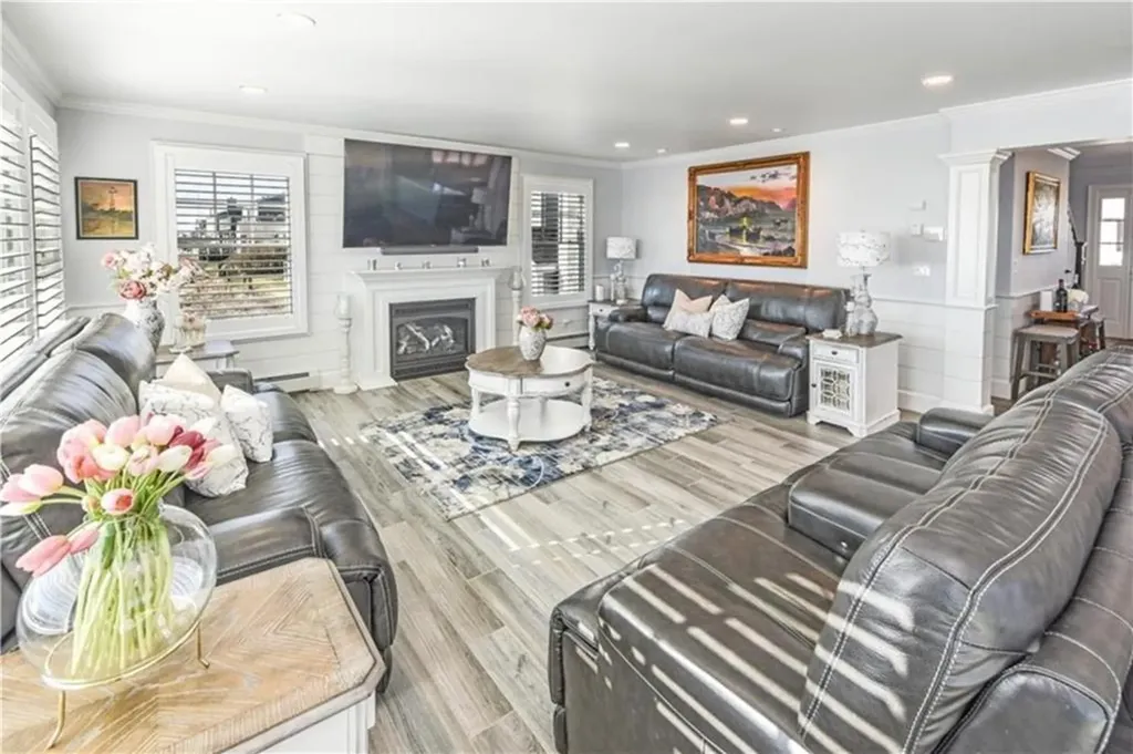 49 Major Arnold Road Narragansett RI 02882