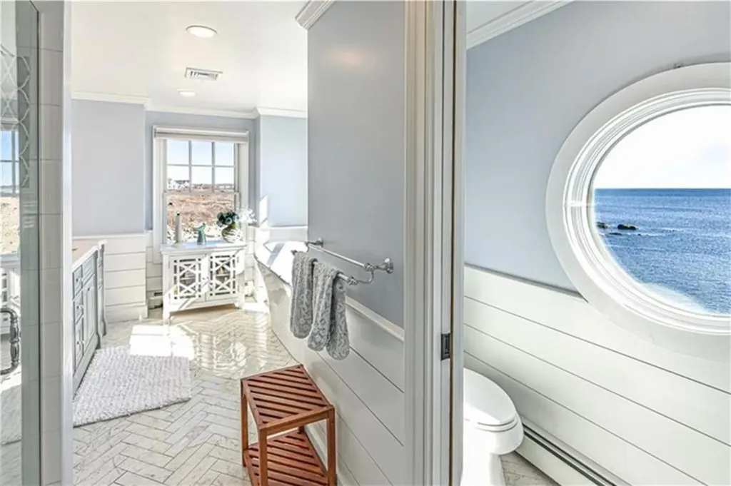 49 Major Arnold Road Narragansett RI 02882