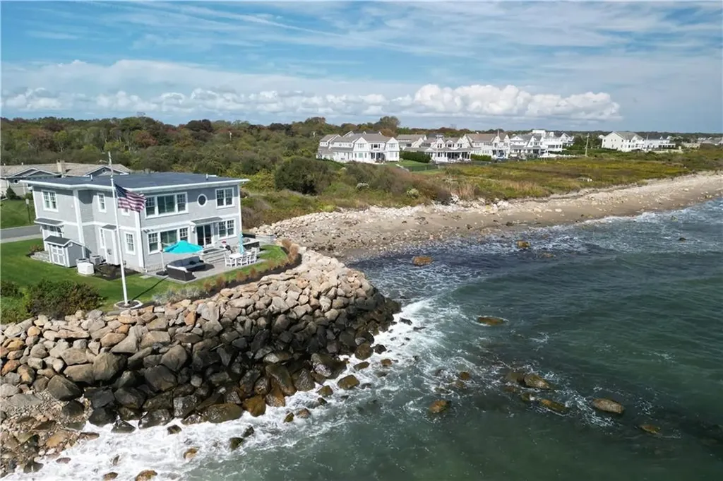 49 Major Arnold Road Narragansett RI 02882