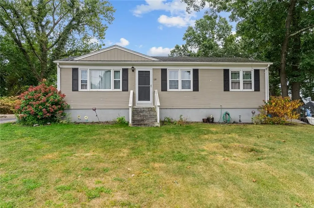 130 Pinnery Avenue Warwick RI 02886