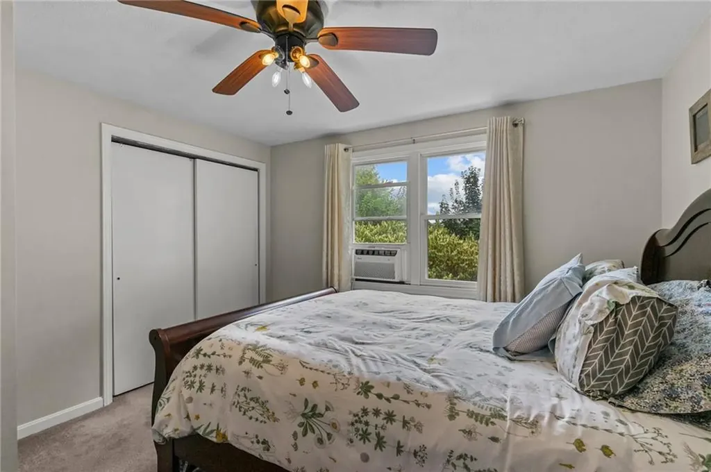 130 Pinnery Avenue Warwick RI 02886