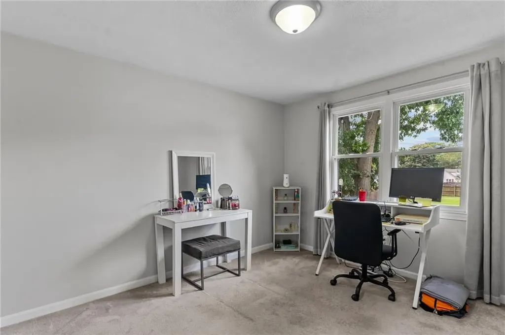 130 Pinnery Avenue Warwick RI 02886