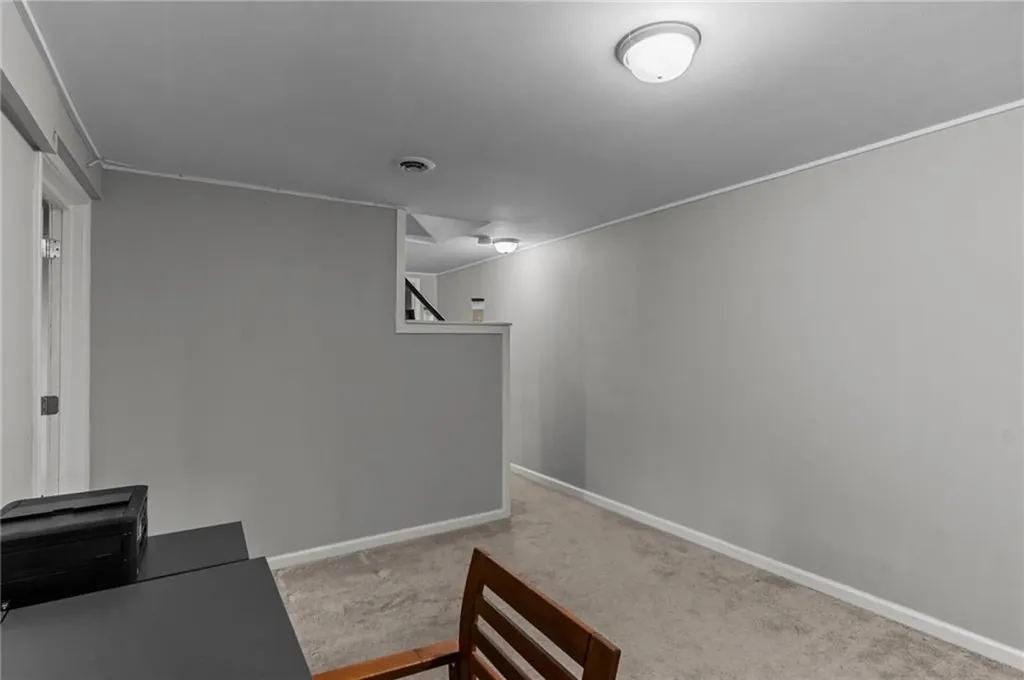 130 Pinnery Avenue Warwick RI 02886